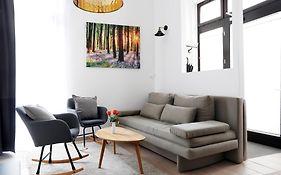 Apartment NIEBUHR Kurfürstendamm - Cozy Family&Business Flair welcomes you - Rockchair Apartments